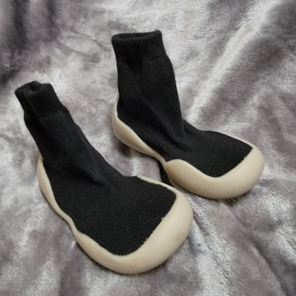Sock Shoes Kids 18/19 Black Excellent Rubber Sole Pre-Walker Bootie S912